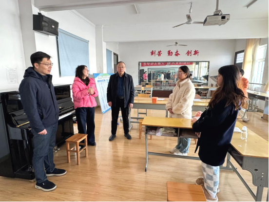 校领导深入一线指导 鼓舞士气添干劲